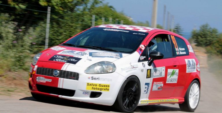 Passione motori ASD al via del Rally Città di Letojanni