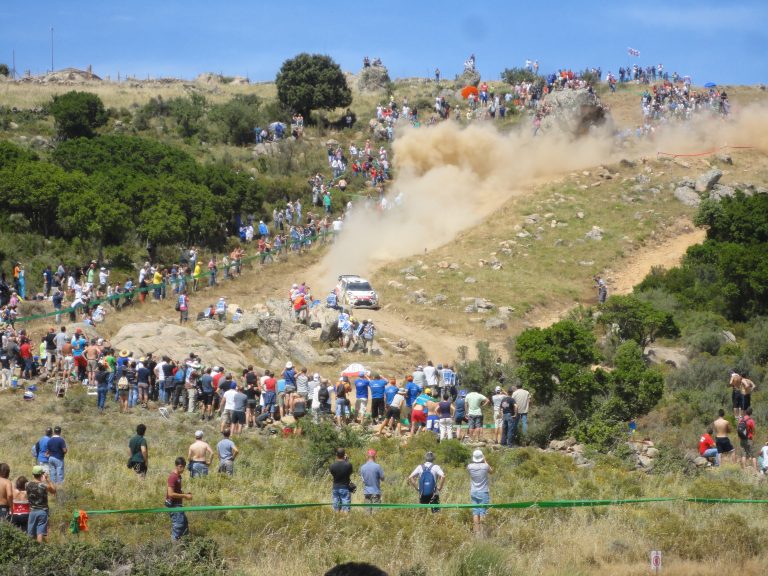 Rally Italia Sardegna: benvenuti nell’inferno di polvere