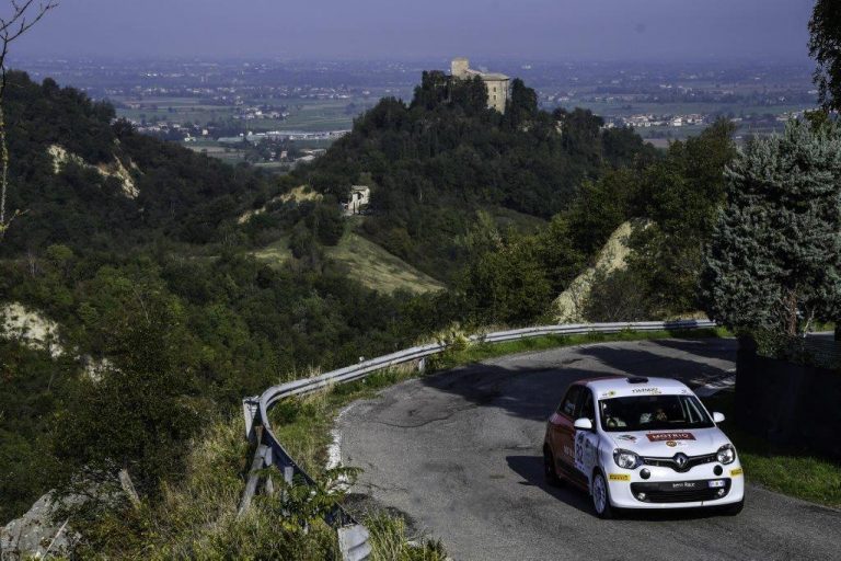 Debutta la Renault Twingo Gt R1