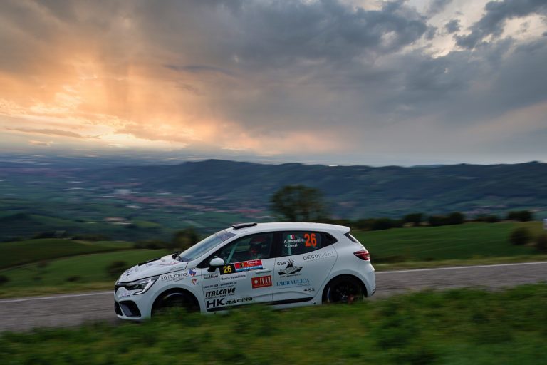 AL DUE VALLI ARRIVA LA PRIMA VITTORIA PER LA CLIO RALLY4 CON MABELLINI