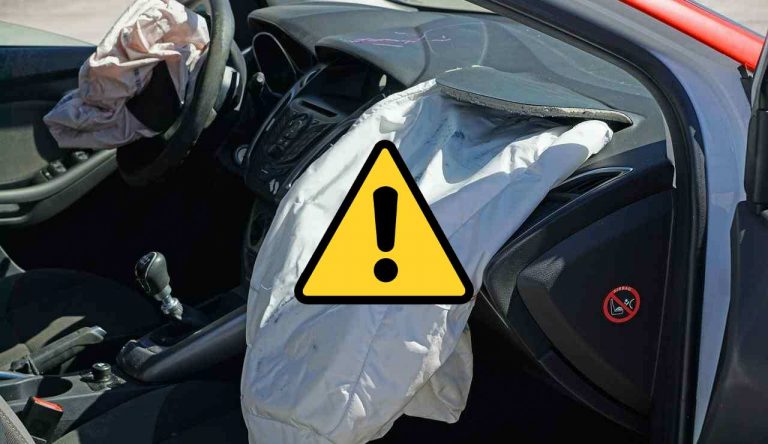 Airbag in un crash test (Pixabay foto) - www.rally.it