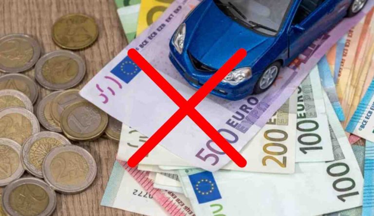 Bollo auto da non pagare (Depositphotos foto) - www.rally.it