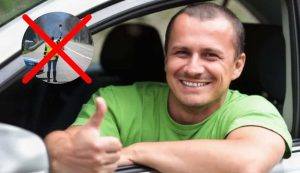 Uomo felice e posto di blocco (Depositphotos foto) - www.rally.it