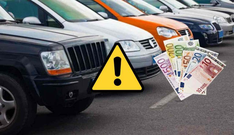 Auto parcheggiate e multa (Depositphotos foto) - www.rally.it