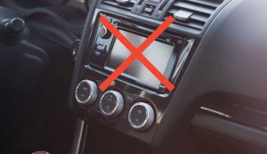 Radio in auto (Pixabay foto) - www.rally.it