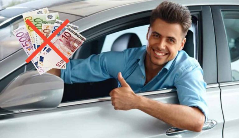 Uomo felice in auto (Depositphotos foto) - www.rally.it