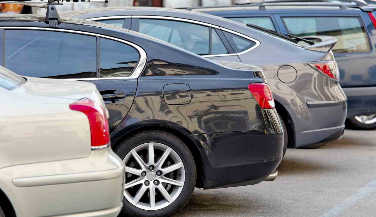 Auto parcheggiate