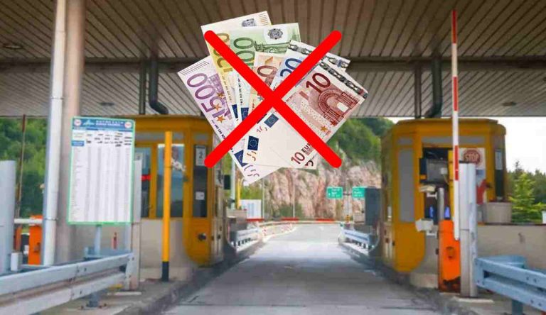 Casello autostradale e soldi (Depositphotos foto) - www.rally.it