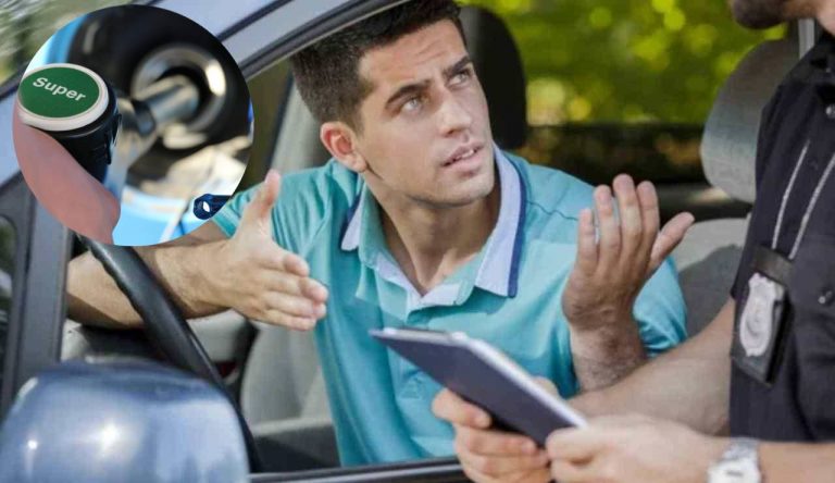 Discussione al posto di blocco e benzina (Depositphotos foto) - www.rally.it