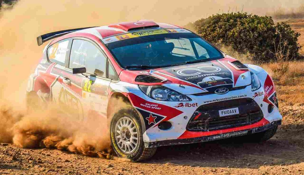 Rally, torna l’icona italiana: mancava da più di 30 anni | Lacrime tra i tifosi, è un momento storico per il motorsport